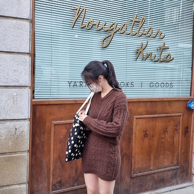 Chain sweater