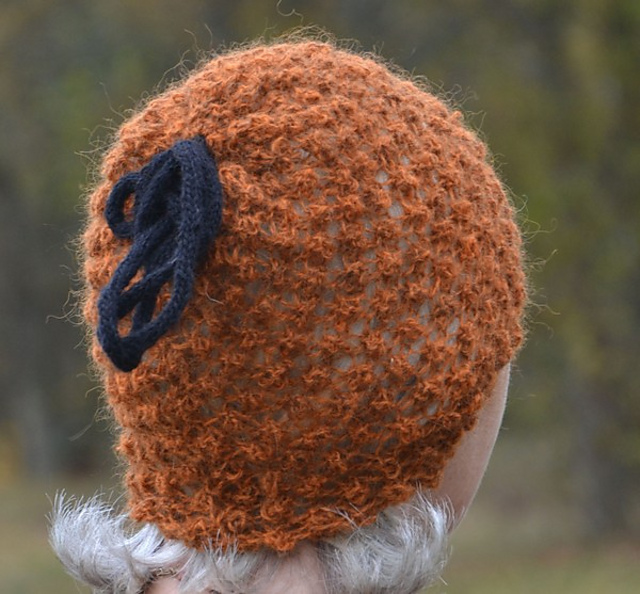 Karin's bobble hat/Karins mössa med muscher