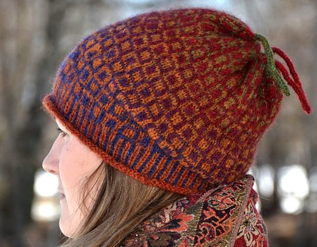 Patterned beanie/Mönstrad mössa