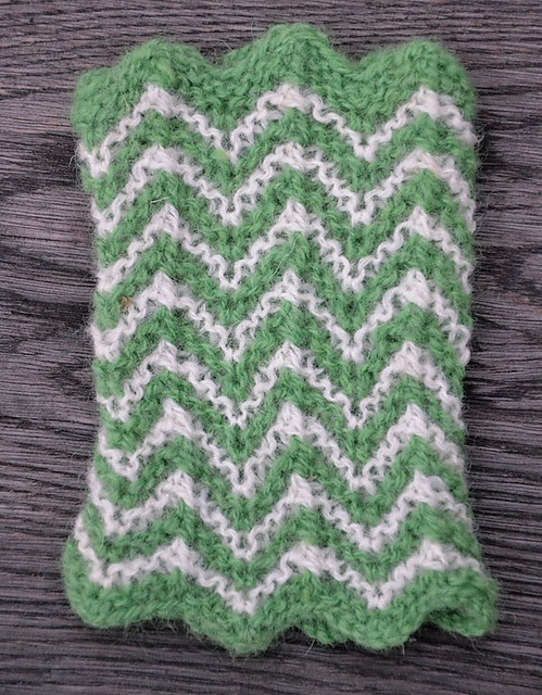 Zig zag cuffs/Sick sack muddar