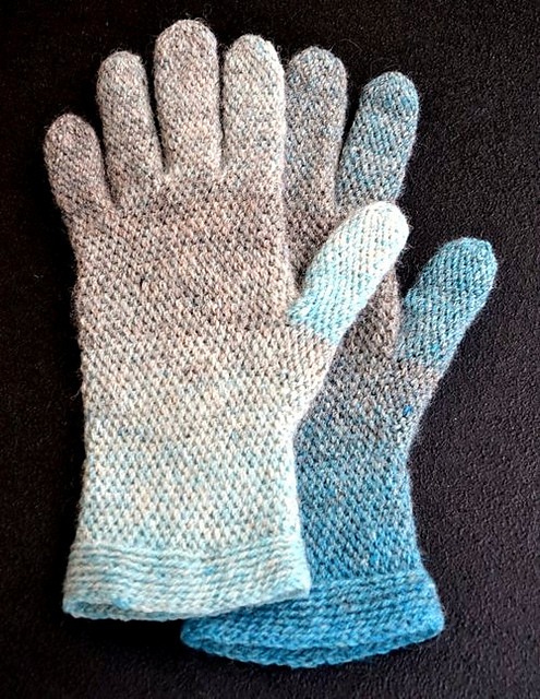 Slip stitch gloves/Smygmaskvirkade fingervantar