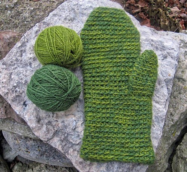 Shimmering mitts