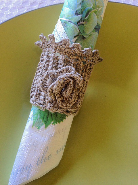 Linen napkin ring