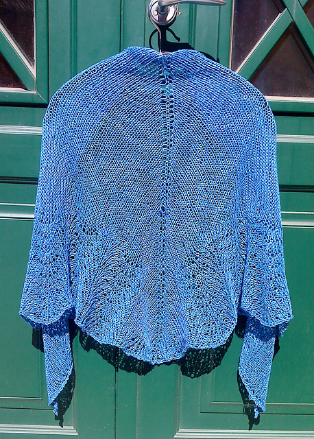 Peacock linen shawl/Linschal med påfågelskant