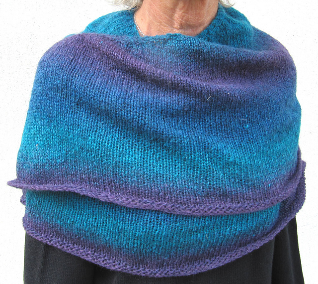 Woollen crab shawl/Krabbschal i ull