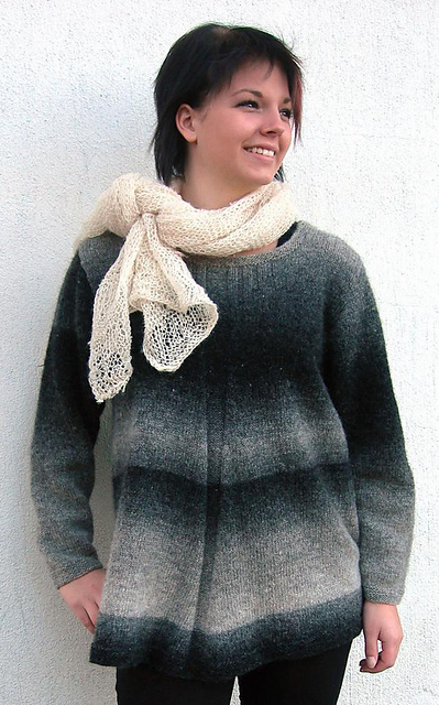 Bell shaped wool pulli/Klockad yllejumper