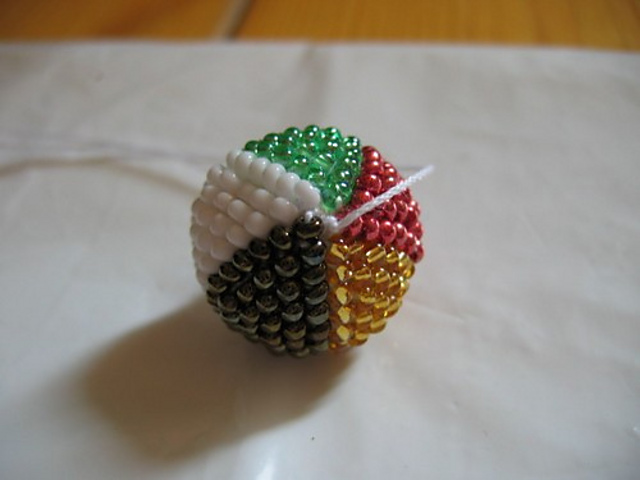 Crochet beaded beads