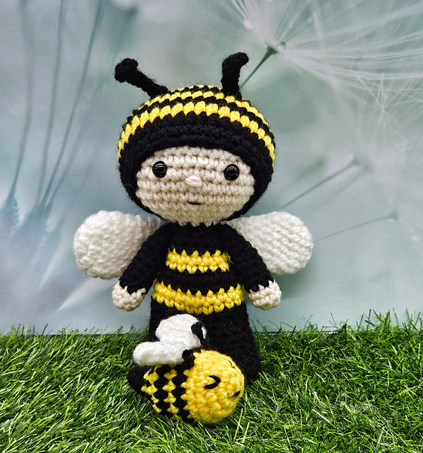 Felton in Bee Costume