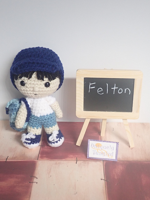 Felton Goes to School
