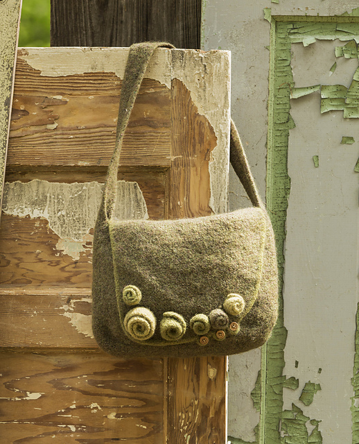 Rosette Messenger Bag