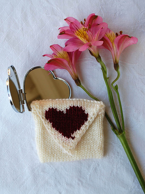 Valentine Pouch