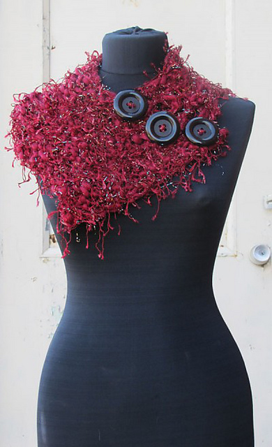 Winterberries Neck Scarf