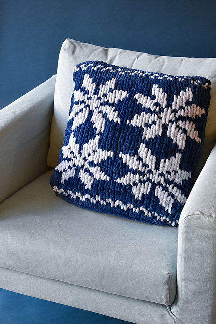 Ravelry: Snowy Nights Pillow Cover pattern by Universal Yarn
