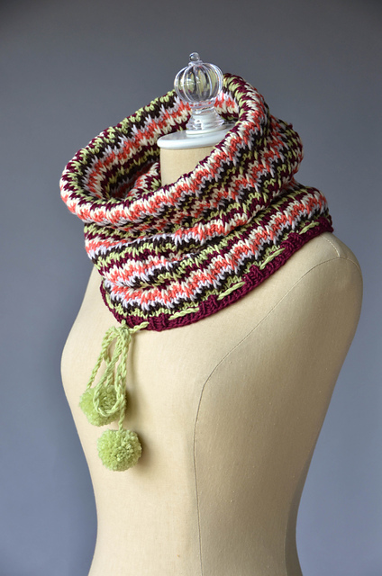 Bargello Cowl