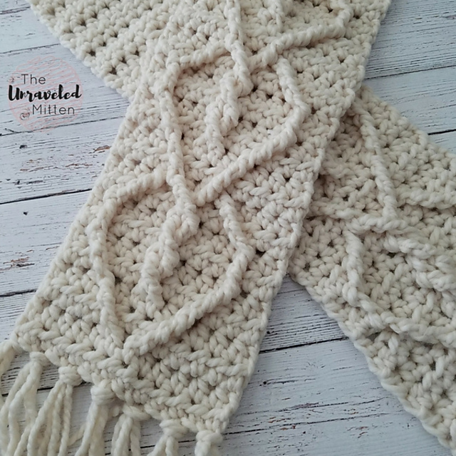 Hearts Entwined Chunky Scarf
