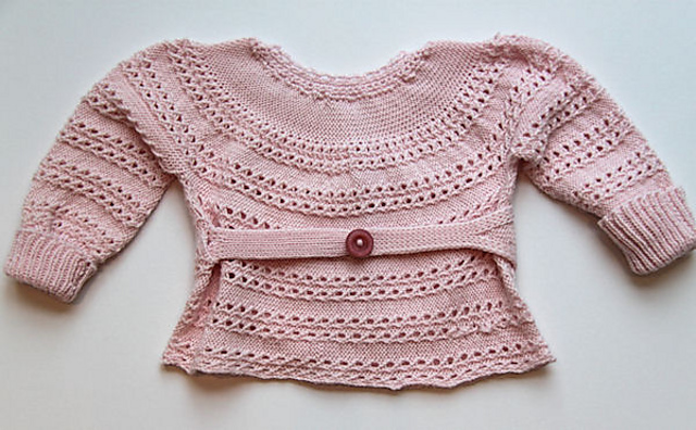 2033 Vest, knitted in one piece