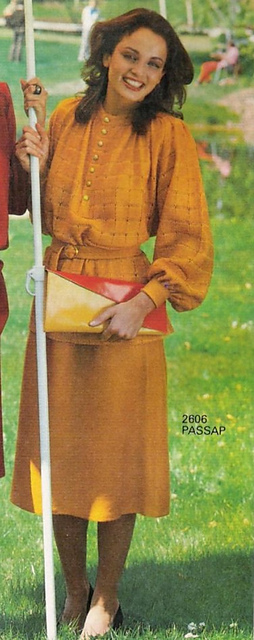 2606 Two-piece suit