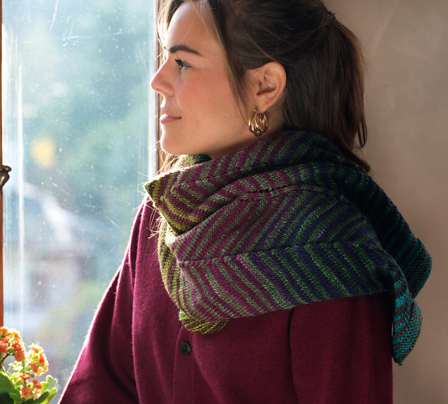 Uneek DK Chevron Scarf