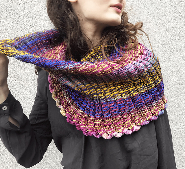 Emirgan Cowl