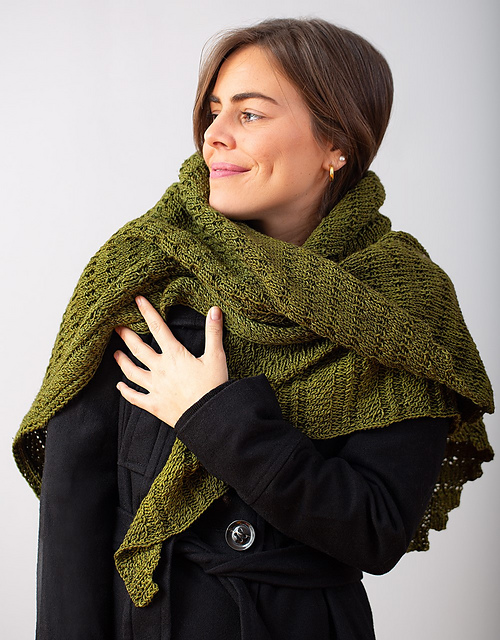 Serpentine Column Shawl