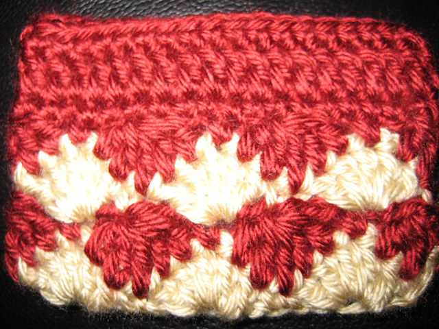 Ravelry: Shells and Fans Coin Purse pattern by Valerie Nicola