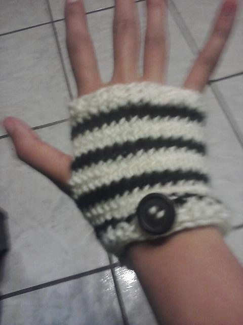 Short Stripey Gloves
