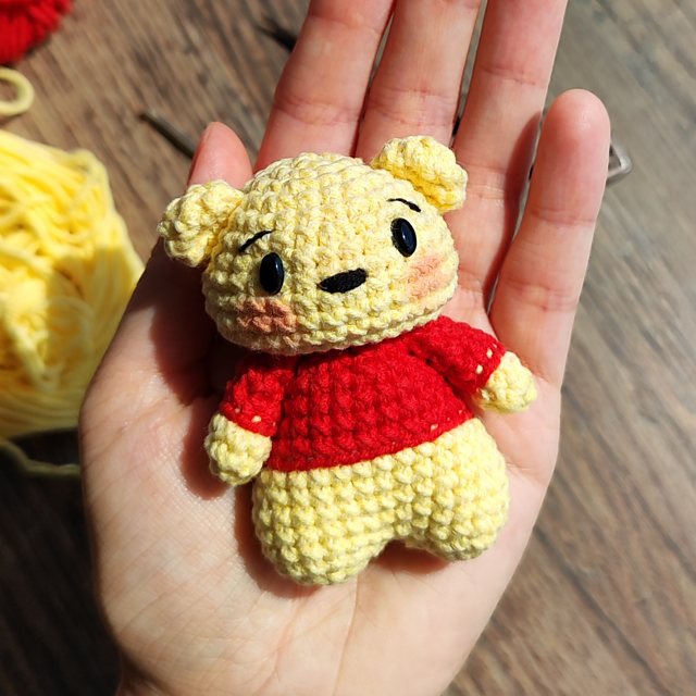 Pocket Winnie the Pooh Amigurumi