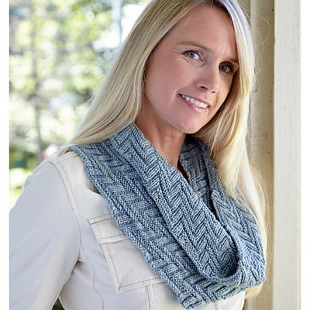 Bookstack Cowl