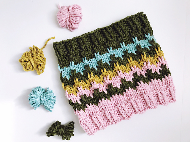 Bargello Cowl