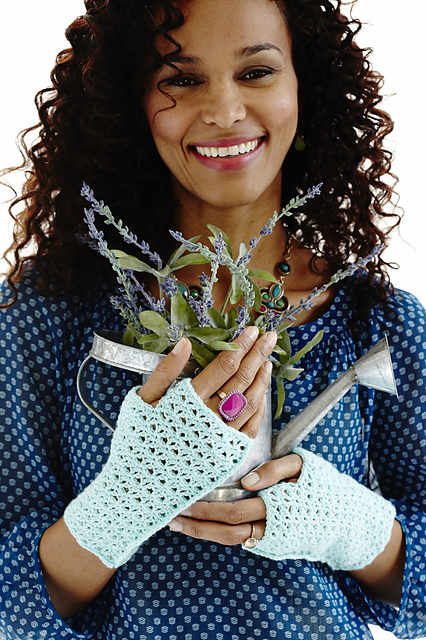 #12 V-Stitch Wristlets