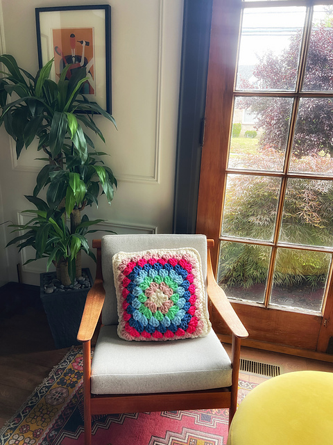 Grand Granny Square Pillow