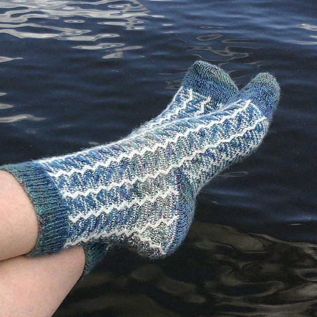 Fifth Ocean Socks