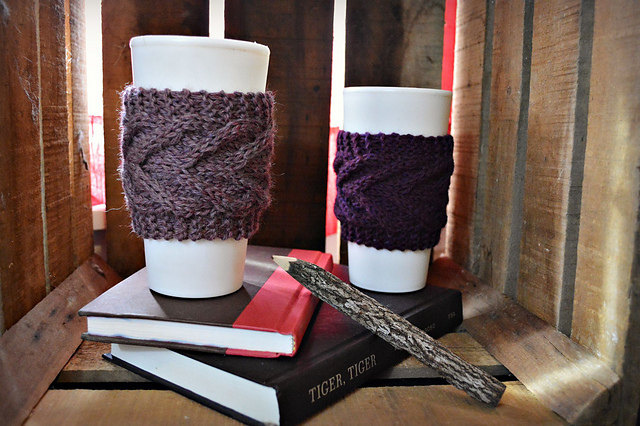"The Antlers" Seamless Coffee Cozy Zarf