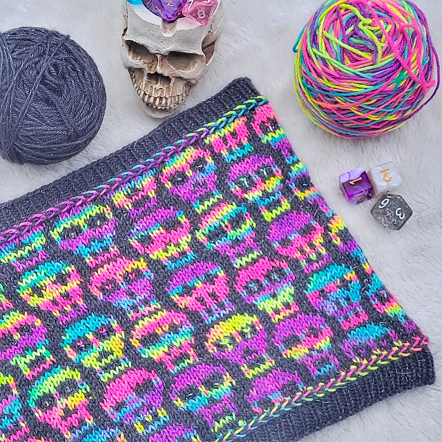 Roll for Skulls Cowl