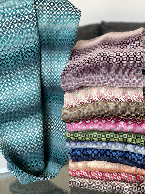 Jacquardmusterjahr Schals und Loops