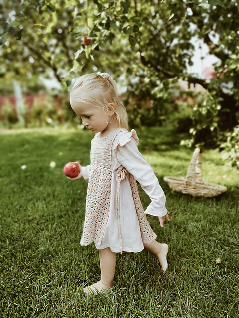 Ravelry: Pinafore Dress CHARLOTTE pattern by Veronika Ryzhkova