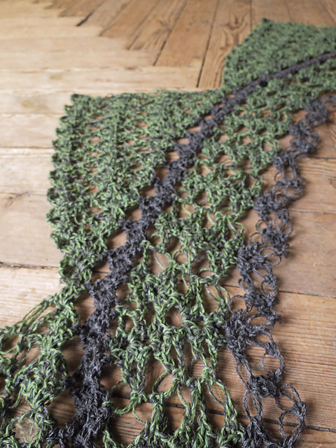 Châle aux mimosas, Mimosa's Shawl