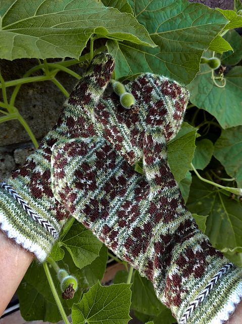 Fall Leaves Mittens