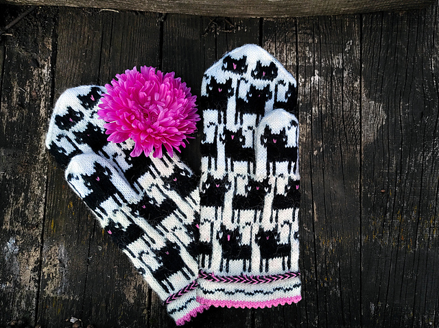 Black Kitty Mittens