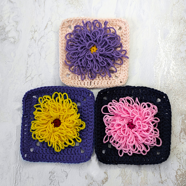 Chrysanthemum / Dahlia Flower Granny Square