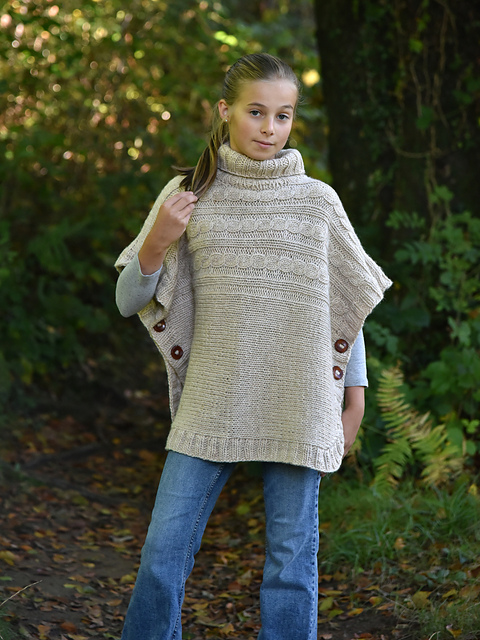 Ravelry: Twilight poncho pattern by Tatsiana Matsiuk