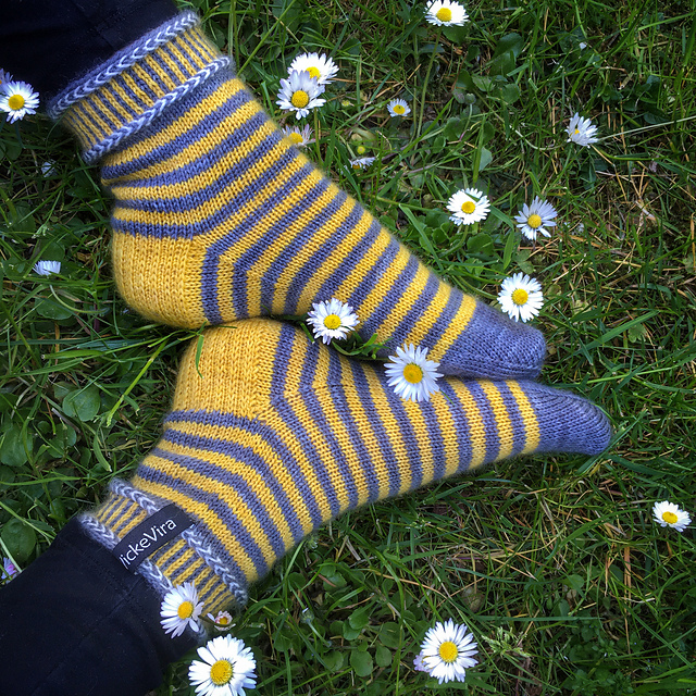 Bee Happy Socks