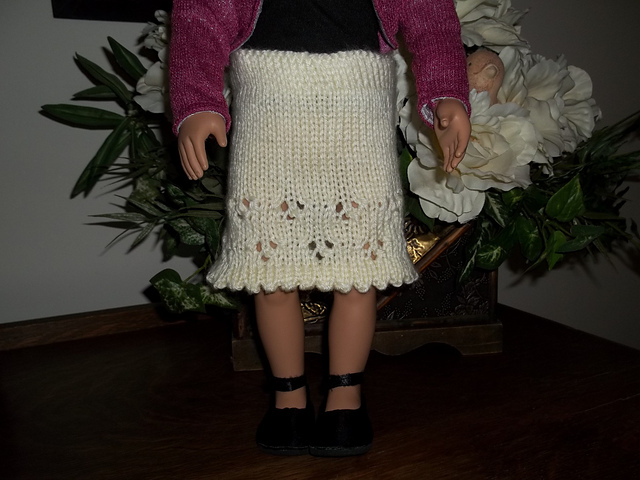 Little Flowers Scallop Skirt
