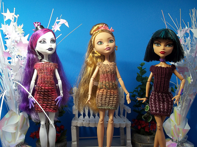 Ravelry: Spring is Coming Dresses for MH/EA Dolls pattern by Vicki
