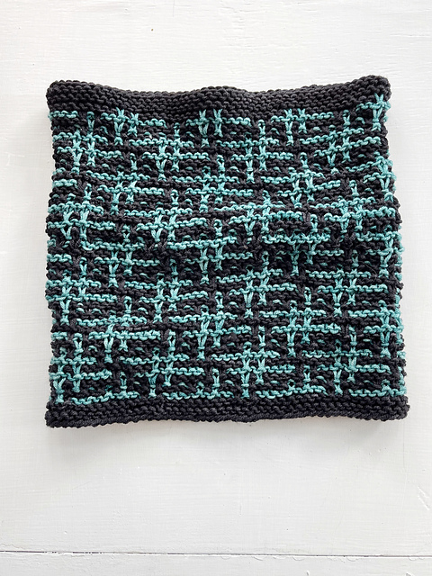 Hashmark Cowl