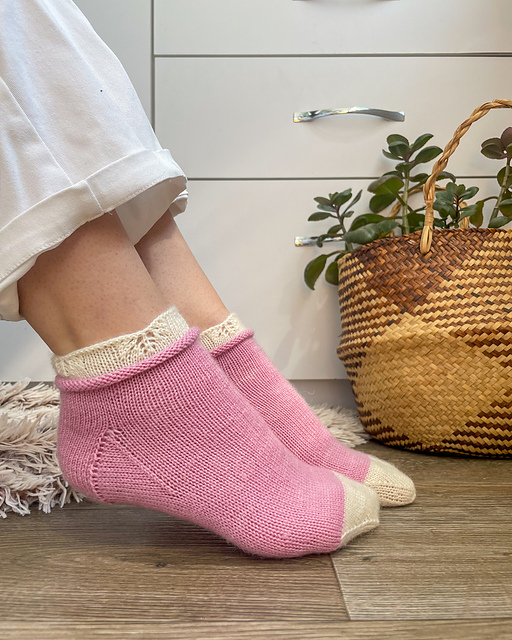 Ruffles Socks 2