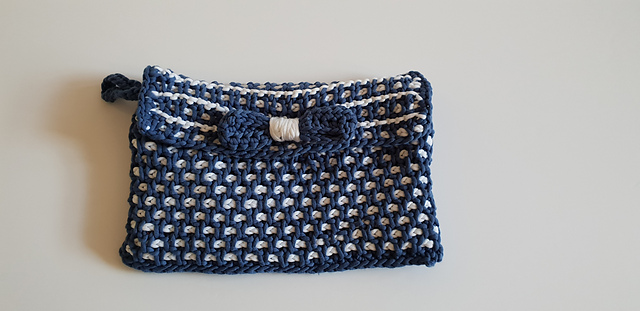 Honeycomb Stripped Bow Pouch