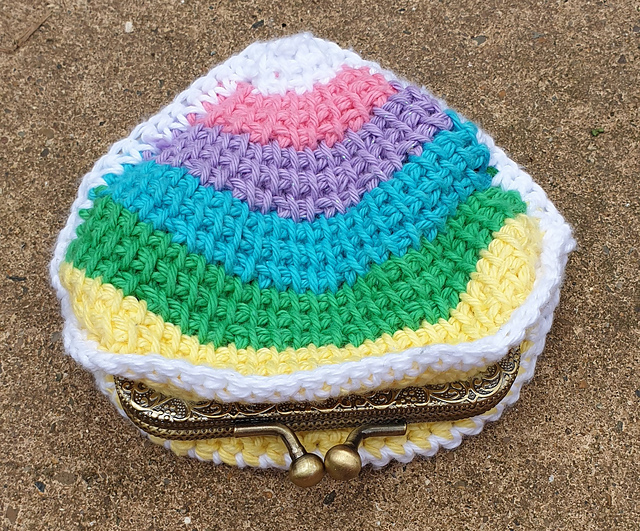 Tunisian Rainbow Seashell Purse