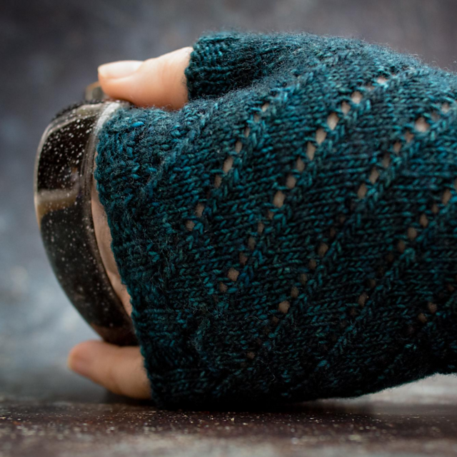 Perforate (mitts)