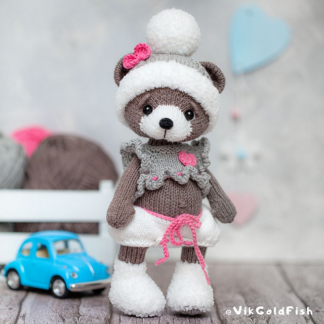 Knitted Bear